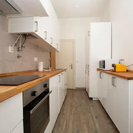 Apartament Vintage W/ Terrace