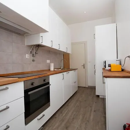 Apartment Vintage W/ Terrace Lissabon