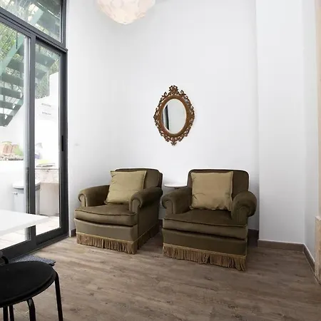 Vintage W/ Terrace *